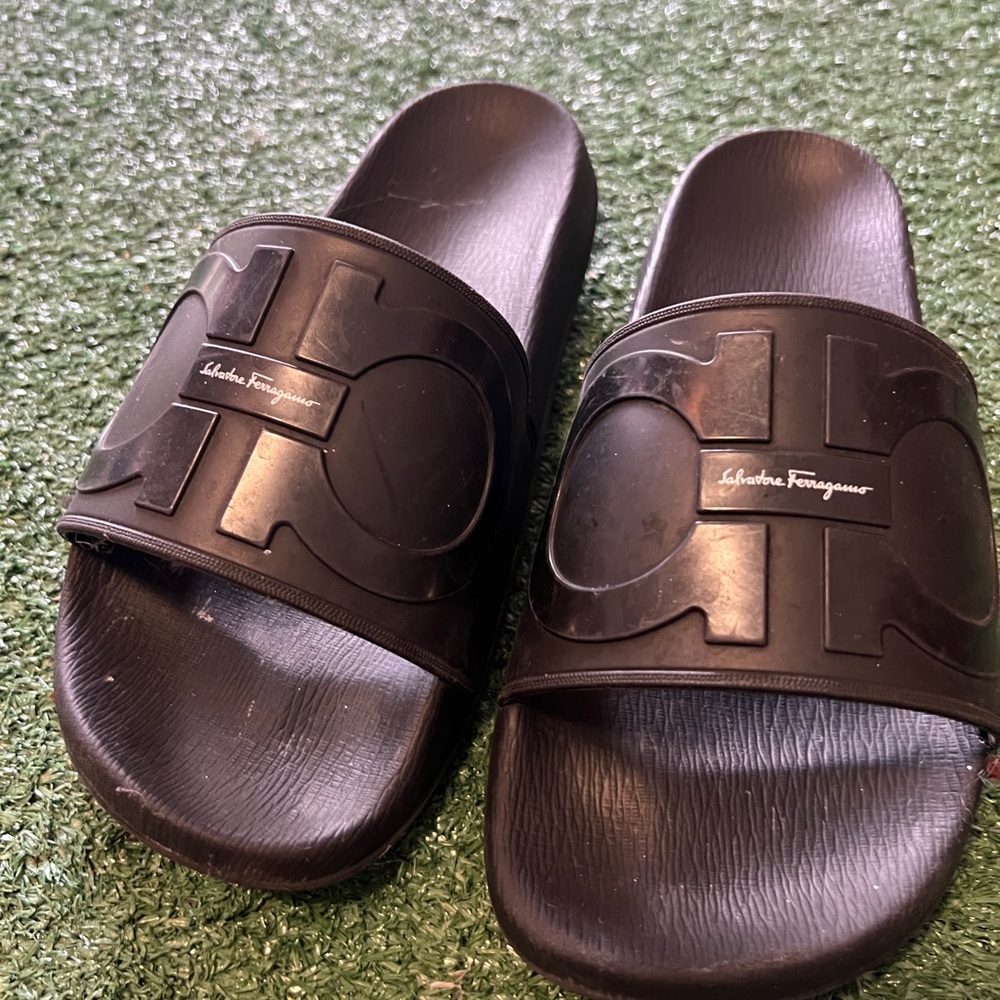 LAST CALL! Salvatore Ferragamo Black Logo Slides